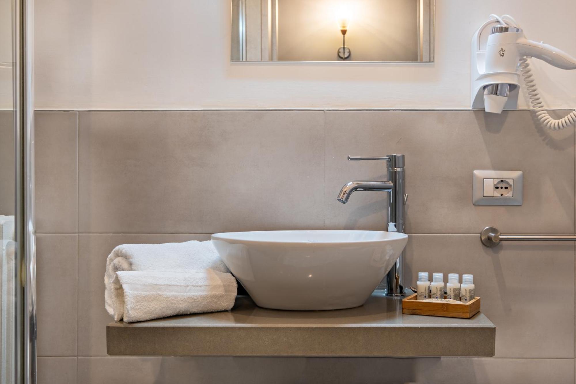 Penthouse Station Luxury Apts Le Dimore บรินดิซิ ภายนอก รูปภาพ